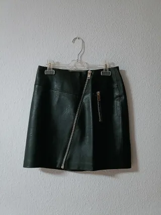 Lote 2 faldas Stradivarius