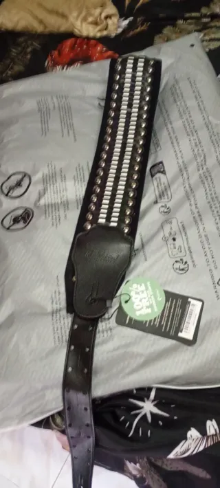 Correa de cuero para guitarra Righton