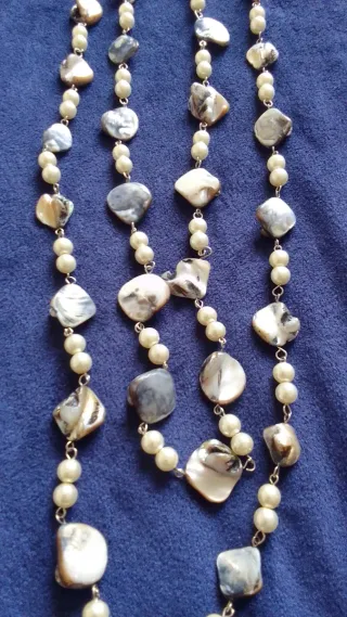 ✨Collar nácar natural y perlas de imitación.