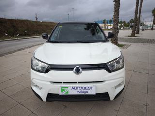 SsangYong Tivoli 2016 DIESEL 115 CV ALTO DE GAMA