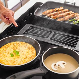 Placa de inducción de 2 zonas Squad IH 4800 FullF