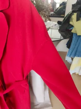 Abrigo largo cinturón Mango lana rojo gabardina