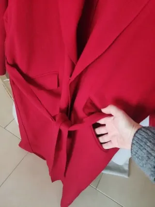 Abrigo largo cinturón Mango lana rojo gabardina