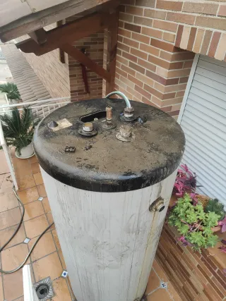 Acumulador caldera agua caliente