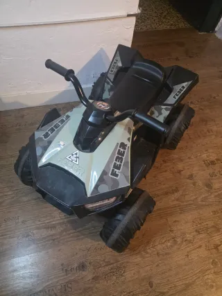 Moto eléctrica Feber para niños