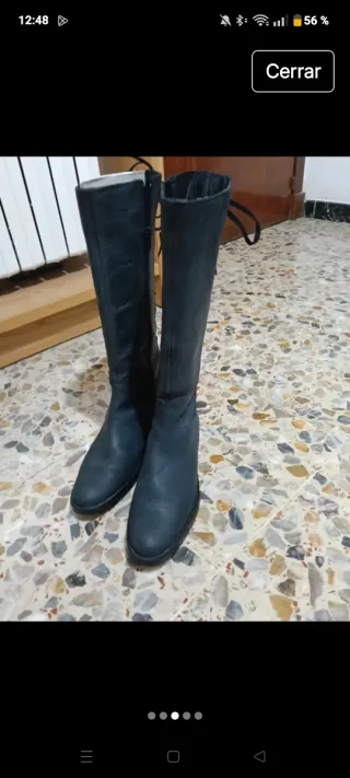Botas altas de piel negras