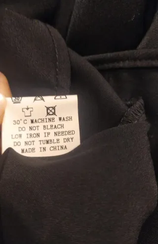 Vestido fiesta Cherley negro asimétrico