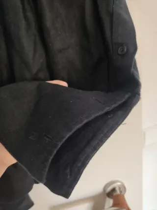 Camisa negra de lino