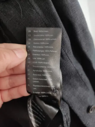 Camisa negra de lino