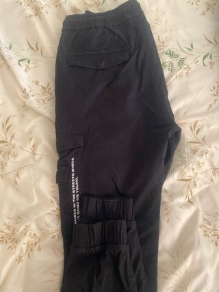 Pantalones cargo negros