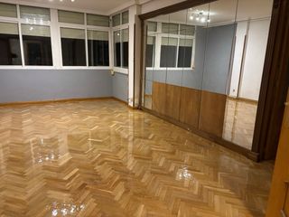 Acuchillado y Barnizado de Suelos de Madera