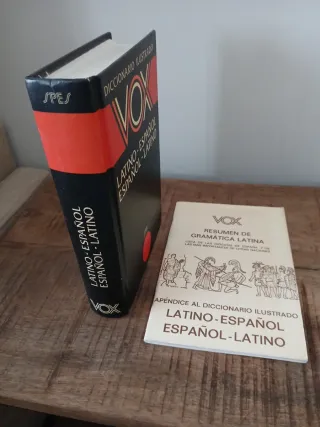 Dicc VOX ilustrado latino-español + gramática