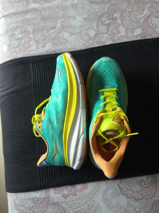 Hoka Clifton 9 Zapatillas Talla 42 2/3