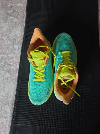 Hoka Clifton 9 Zapatillas Talla 42 2/3