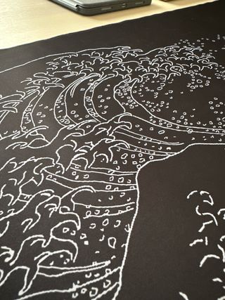 Alfombrilla de ratón negra con diseño de olas