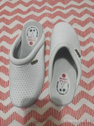 Zuecos D'CHUS J.SORIANO Blancos Talla 35