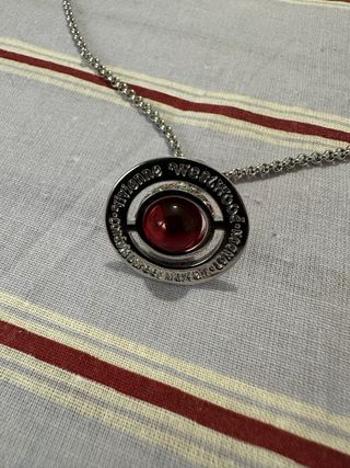 Collar Vivienne Westwood Plateado Orbe Rojo