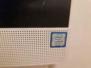 Ordenador HP Blanco con Teclado y Ratón