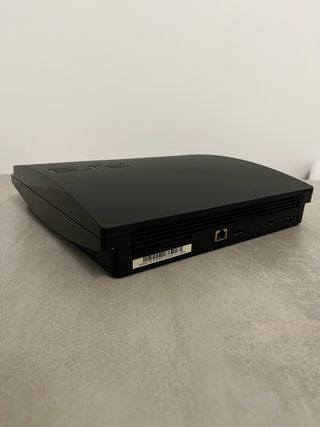 PS3 Slim + Mando + Juegos