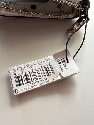 Monedero Parfois floral blanco