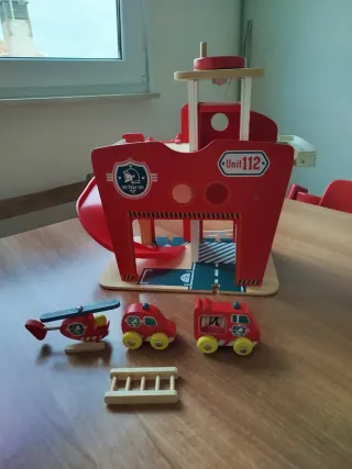 Parque de bomberos de madera