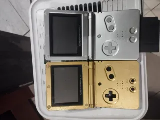 2x Game Boy Advance SP (Oro y Plata)