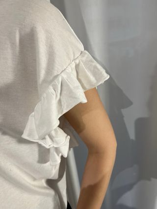 Camiseta Zara volantes blanca Talla L