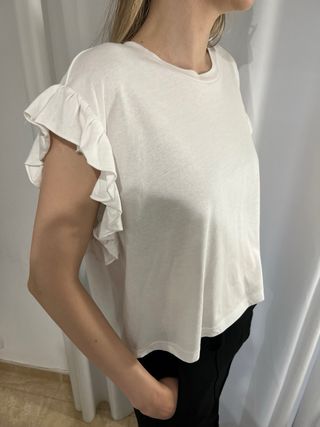 Camiseta Zara volantes blanca Talla L
