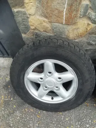 4 Llantas Land Rover Defender 7x16