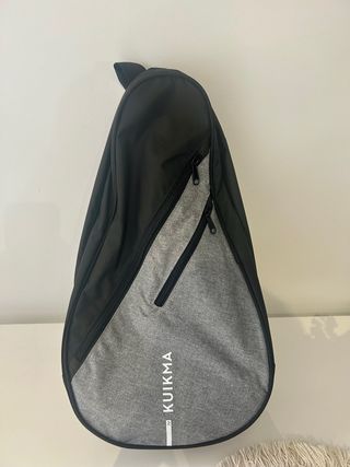 Pala de pádel con funda