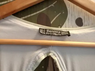 Vestido fiesta plata Bershka lentejuelas