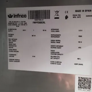 Mesa Fría 4 Puertas Cristal INFRICO 60x2,46x1m