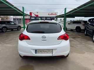 Opel Astra 2012 110CV