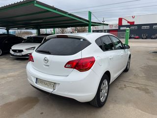 Opel Astra 2012 110CV