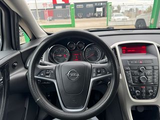 Opel Astra 2012 110CV