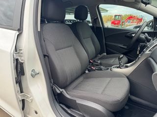 Opel Astra 2012 110CV