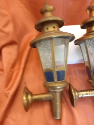 2 Lámparas de Pared Doradas y Azules