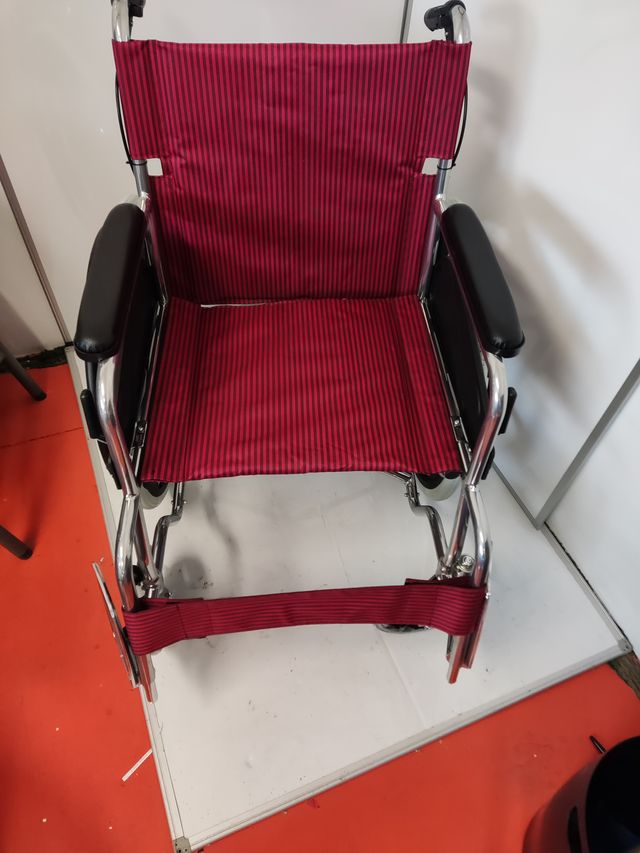 Silla de ruedas plegable QUIRUMED ALK864LBJ