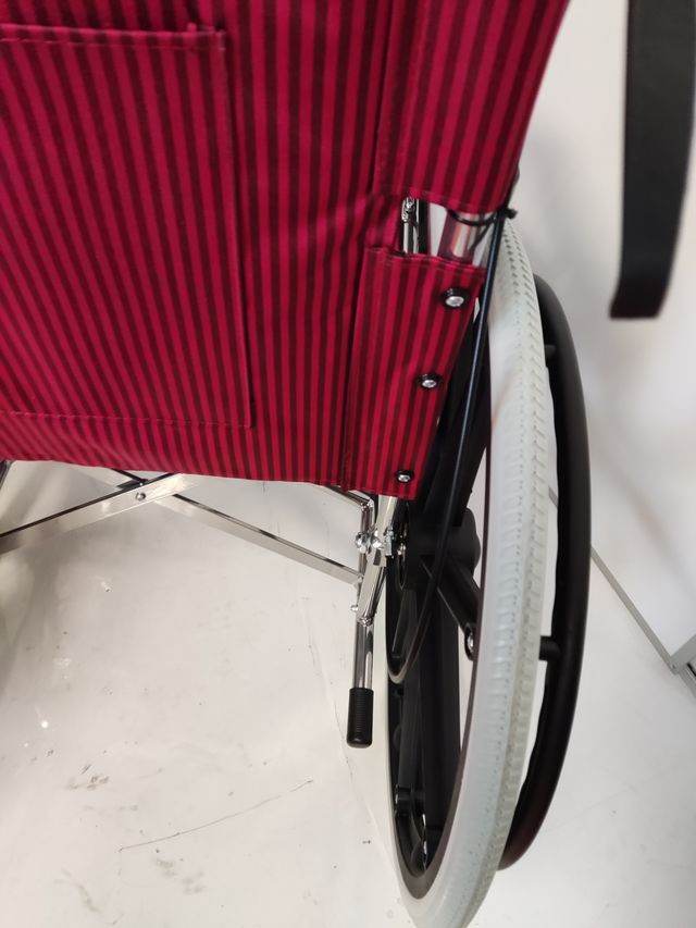 Silla de ruedas plegable QUIRUMED ALK864LBJ