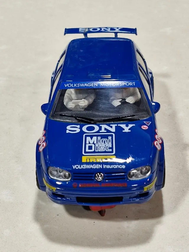 Scalextric Volkswagen Golf GTI ninco