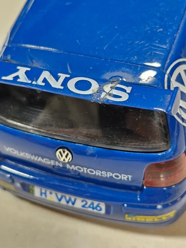 Scalextric Volkswagen Golf GTI ninco