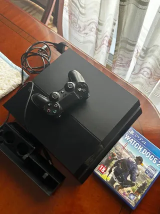 PS4 500GB + Controller + Ventilatore + Gioco