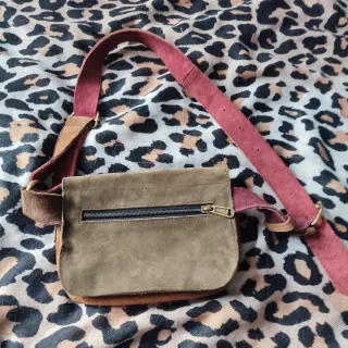 Bolso artesanal piel multicolor