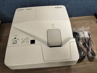 Proyector NEC NP-UM301WG WXGA 3000 lm Ultracorto