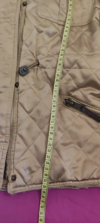 Abrigo corto acolchado mujer