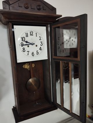 Reloj de pared JUNGHANS péndulo