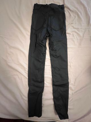 Pantalones Stradivarius negros talla 32