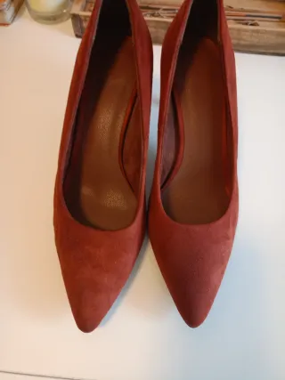 Zapatos de tacón rojos/marrones