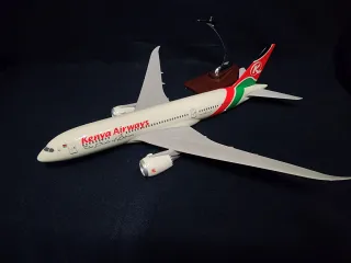 Maqueta Avión B787 Kenya Airways