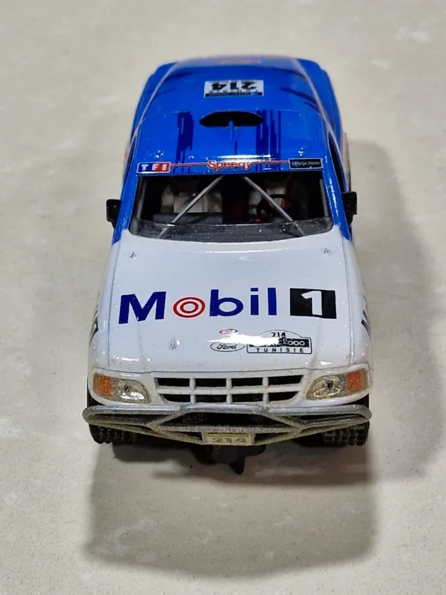 Scalextric Ford ranger ninco